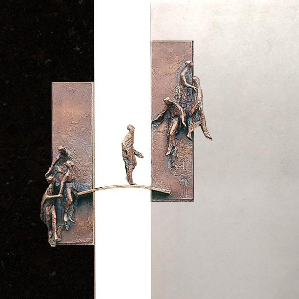 Einzelgrabmal geteilt mit Bronze Brcke & Menschen - Nova Bisegna
