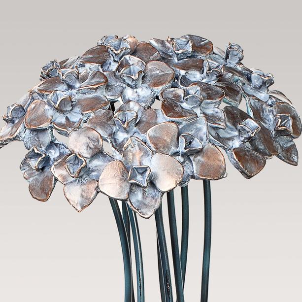 Floraler Bronze / Granit Grabstein fr ein Doppelgrab mit Blume - Tivoli Unu