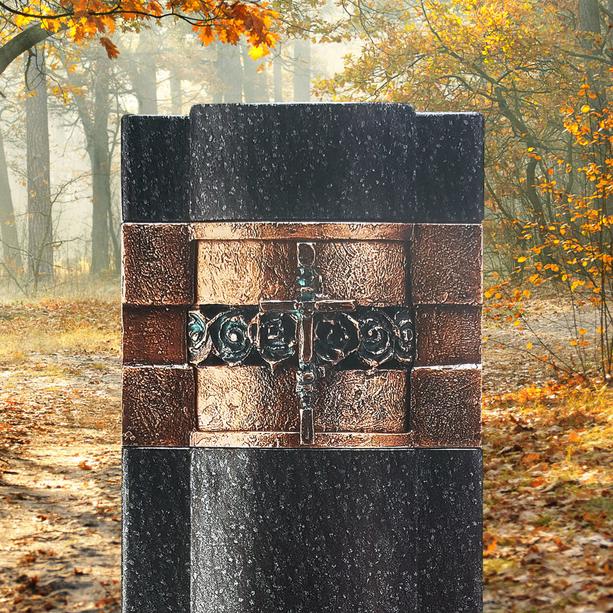 Schwarze Granit Einzelgrab Stele mit Bronze Tabernakel - Santuario