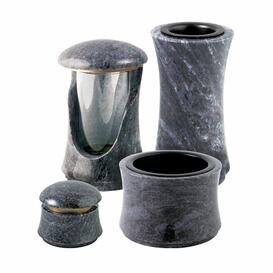 Grabschmuck Set aus r�tlich marmoriertem Naturstein - Kamien / Grablaterne, Grabvase, Weihwasserkessel Und Grabschale