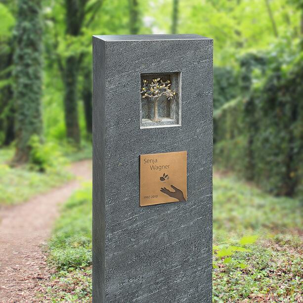Urnengrab Grabdenkmal in Granit mit Lebensbaum aus Bronze - Genevive Vita