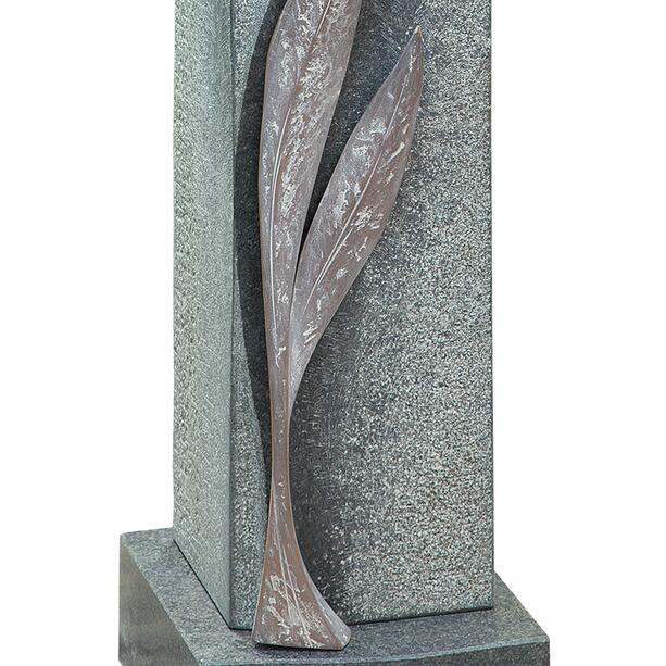 Unengrab Grabstein Stele mit floralem Bronze Ornament  - Arnoux