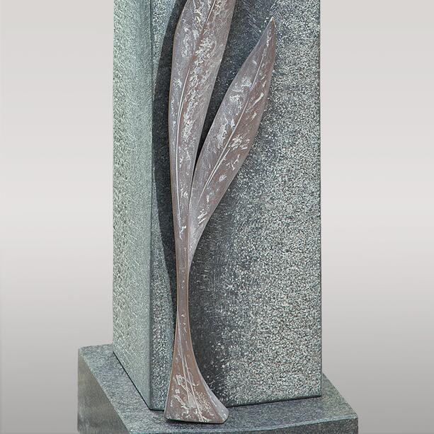 Doppelgrab Grabstein Stele mit floralem Bronze Ornament  - Arnoux