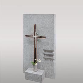 Heller Grabstein mit Bronze Kreuz Ornament - Einzelgrab -...
