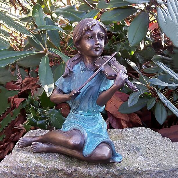 Sitzende Bronze Mdchenfigur mit Violine im blauen Kleid - Violinistin Mia