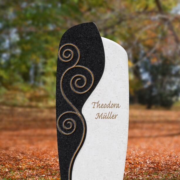 Romantisches Urnengrabmal aus Kalkstein mit Messing Ornament - Cordelia Flora