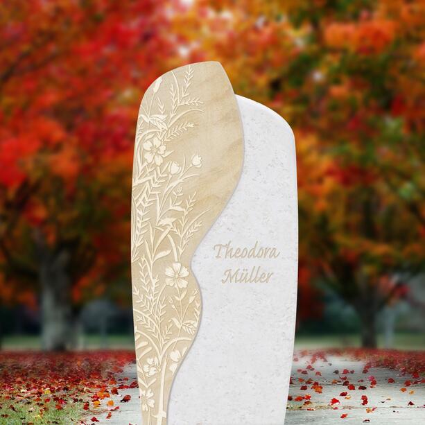 Romantischer Einzelgrabstein mit einzigartigem Blumen Motiv aus Kalkstein - Cordelia Solis
