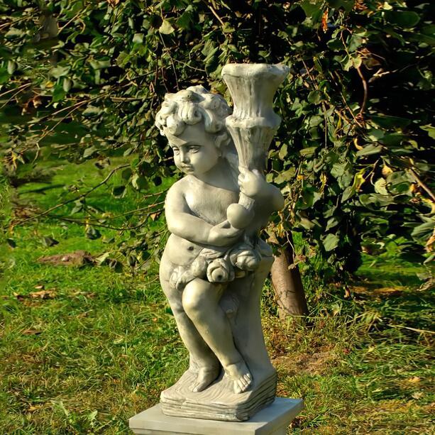 Steinguss Skulptur fr den Friedhof - Junge hlt Licht - Antea