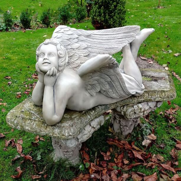 Steinguss Skulptur fr die Friedhofsgestaltung - vertrumter Engel - Evandros