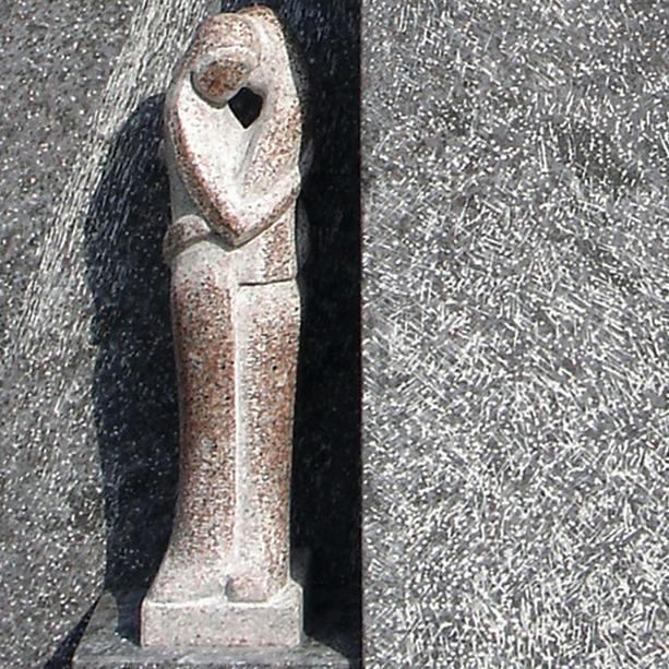 Grabmal mit Granit Figuren online bestellen - Orgon