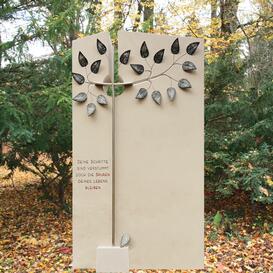 Urnengrabmal aus Kalkstein mit Baum Motiv bestellen - Annot