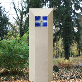 Urnengrabmal modern mit blauem Glas kaufen - Marino