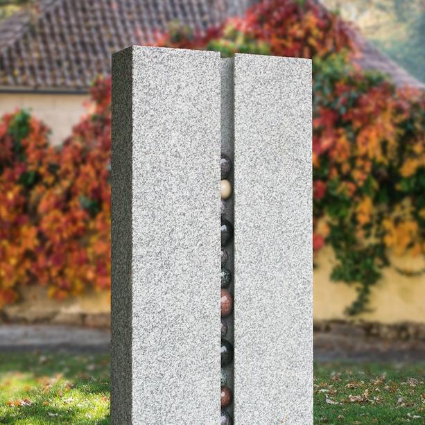 Helles Grabmal Granit modern zweiteilig vom Bildhauer - Sentenza