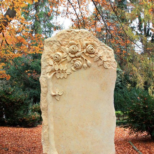 Sandstein Grabstein mit Blumen rustikal - Claranda